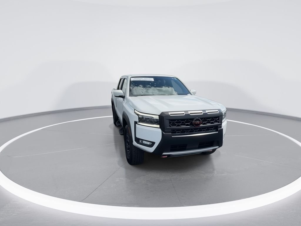 Used 2025 White Nissan PRO-4X image 3
