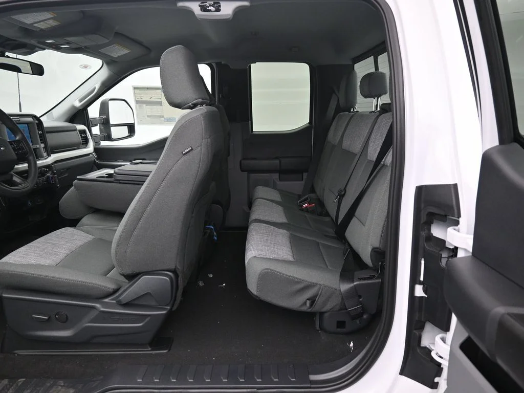 New 2026 White Ford XLT image 17