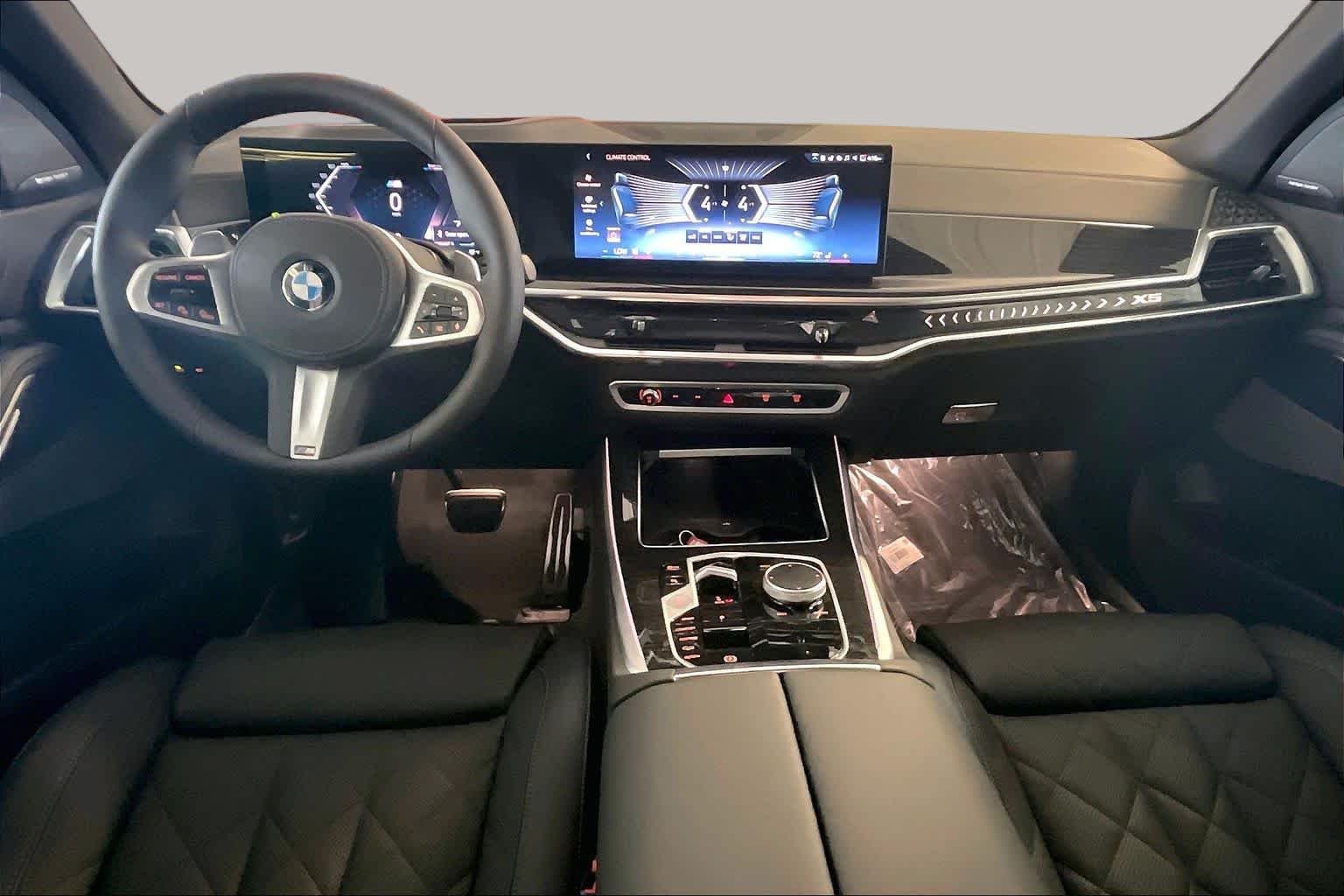 New 2026 Tanzanite Blue II Metallic BMW xDrive40i image 5