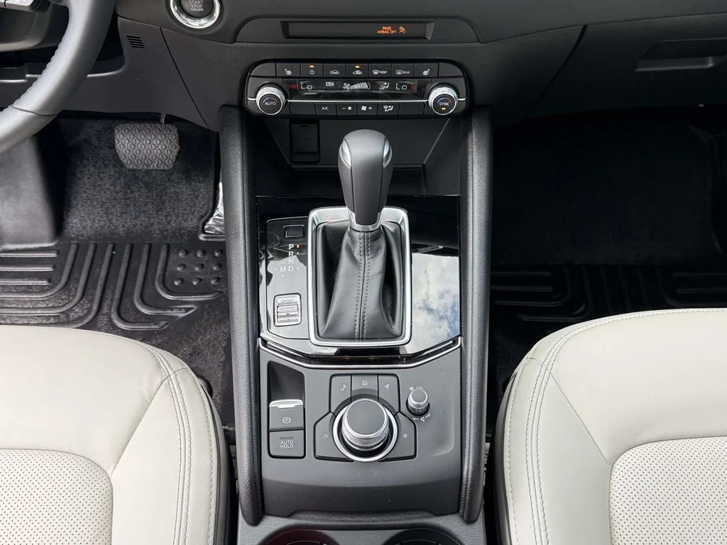 Used 2025 White Mazda 2.5 S Preferred Package image 20
