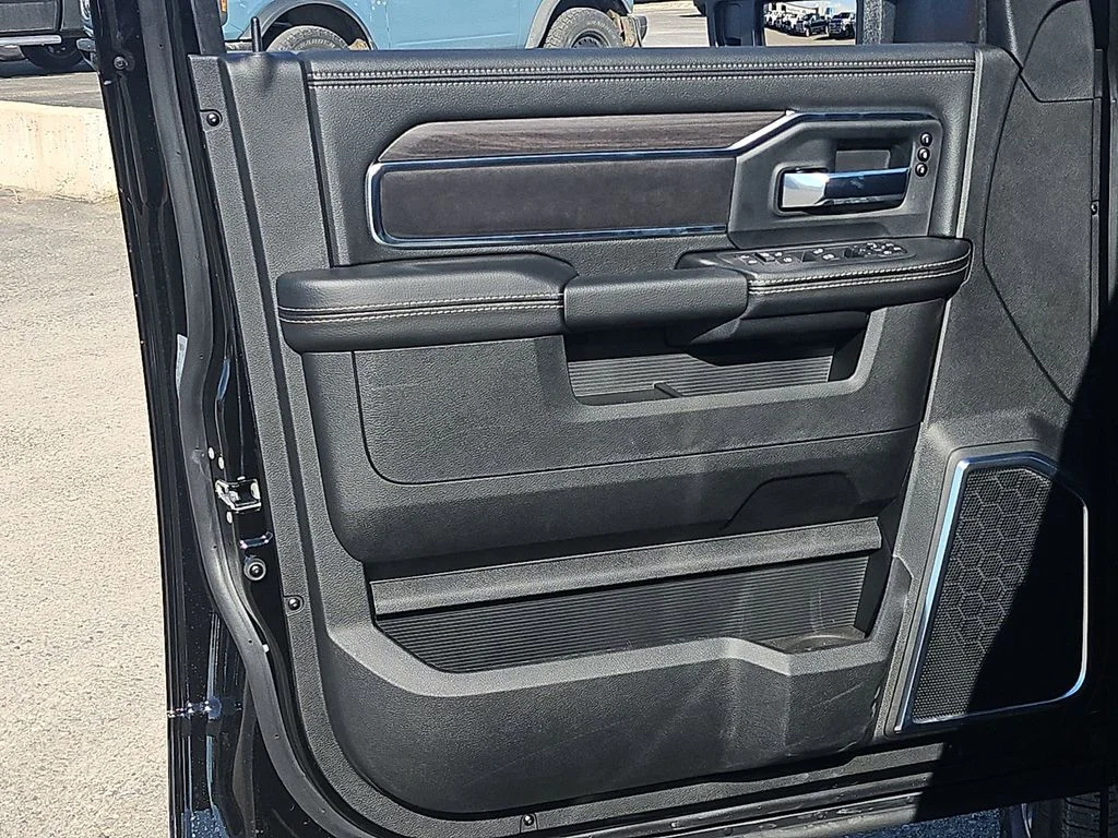2026 RAM 2500 Laramie - Photo 29