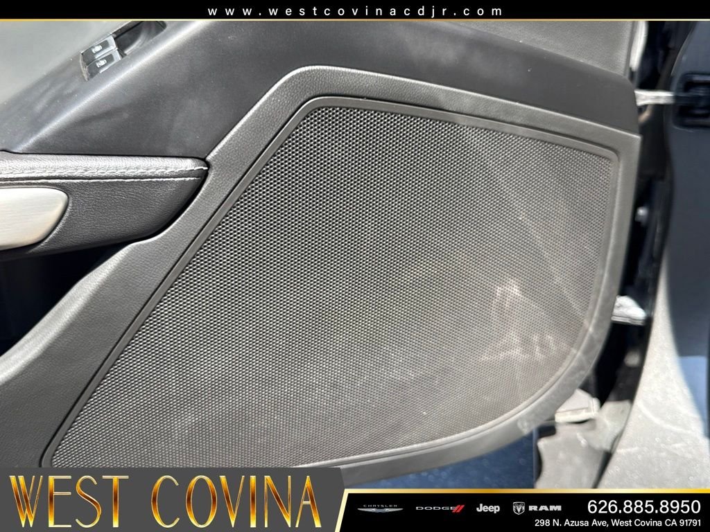 Used 2015 Gray Chevrolet Stingray image 26