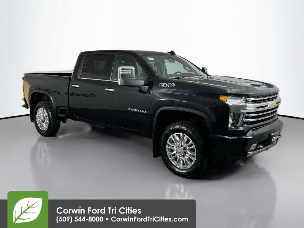 2021 Chevrolet Silverado HD High Country 4WD Crew Cab Short Box's photo