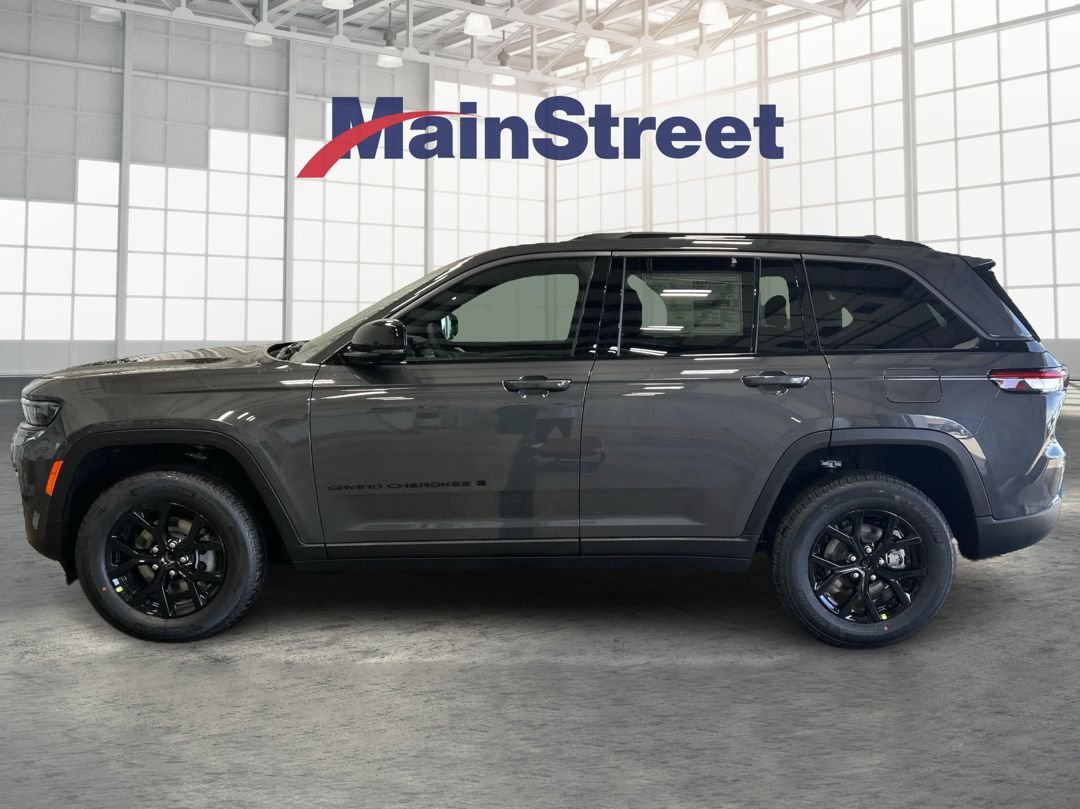 Used 2025 RAM Ram 1500 Pickup Big Horn/Lone Star with VIN 1C6RRFFG2SN625520 for sale in Kansas City