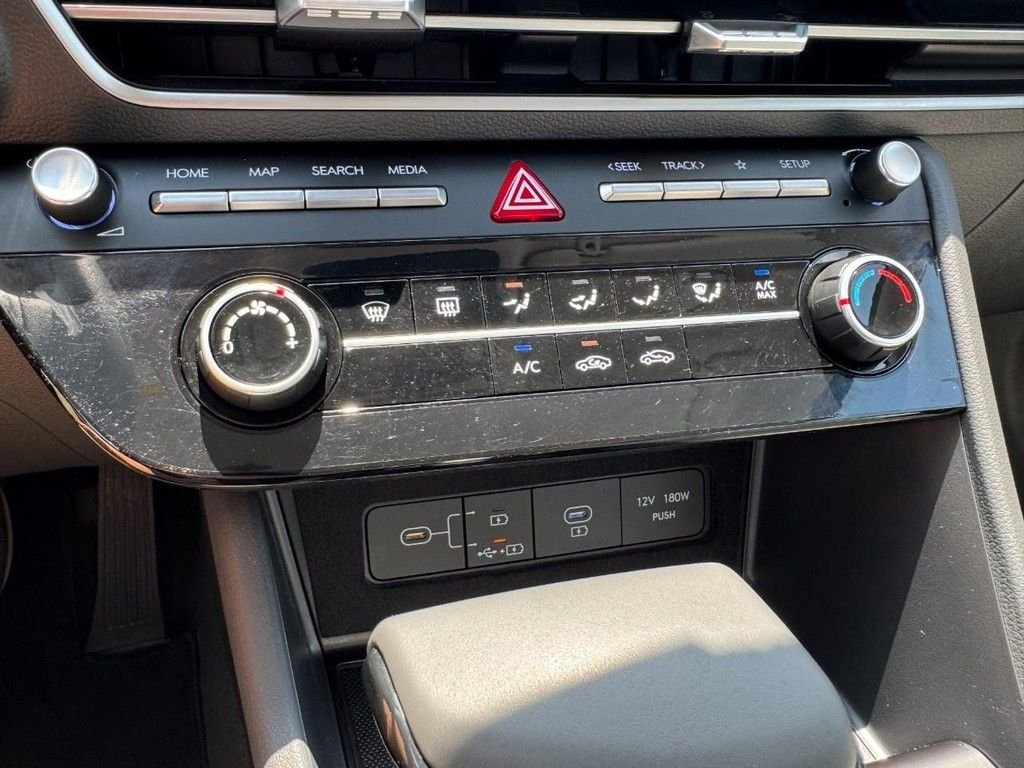 2025 Hyundai Sonata SE - Photo 18
