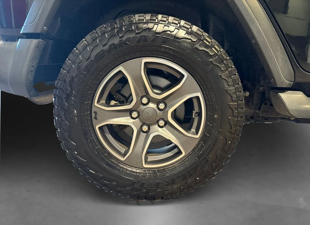 Certified Used 2018 Black Clearcoat Jeep Unlimited Sport S image 20