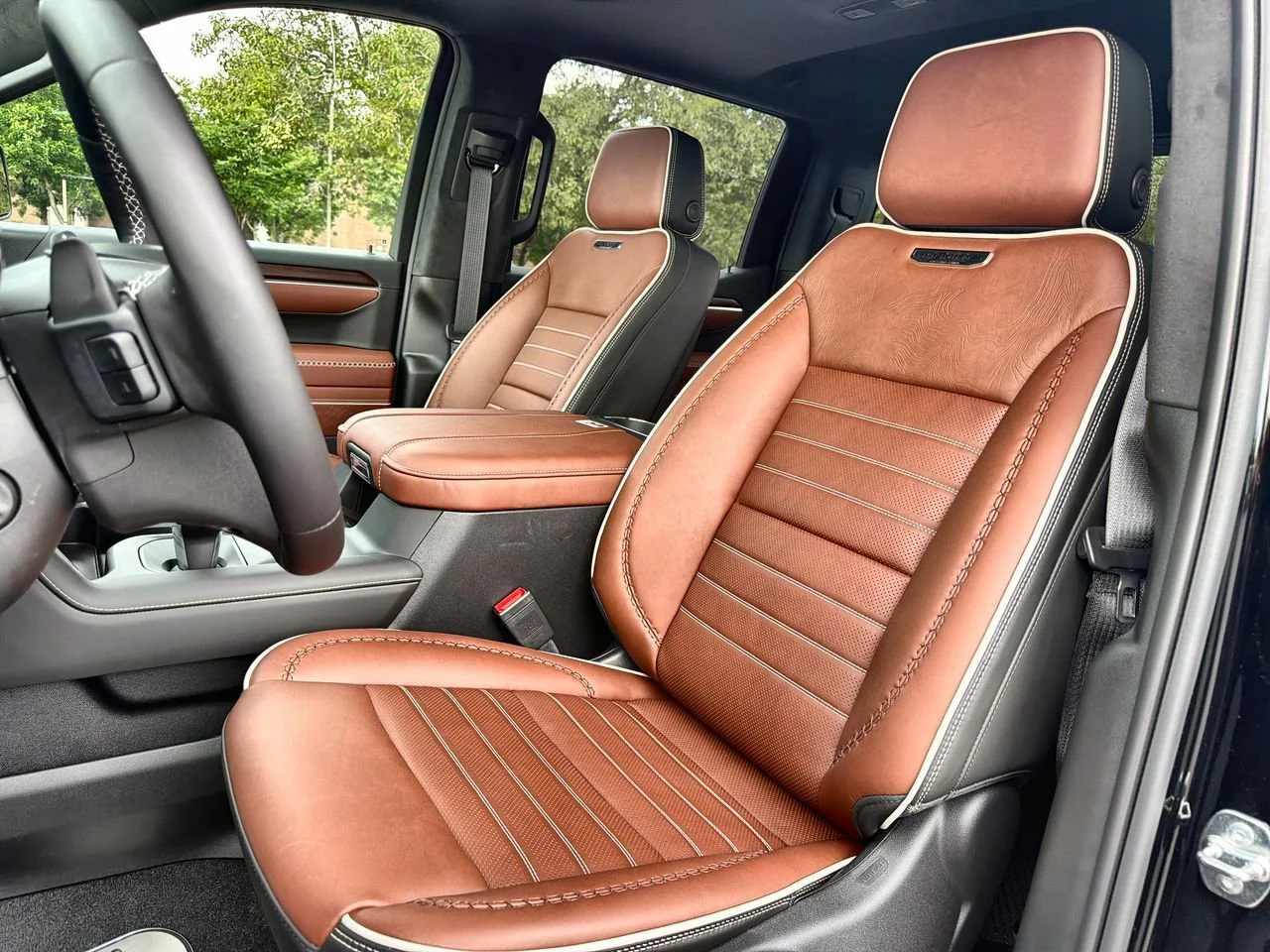 New 2026 Onyx Black GMC Denali Ultimate image 16