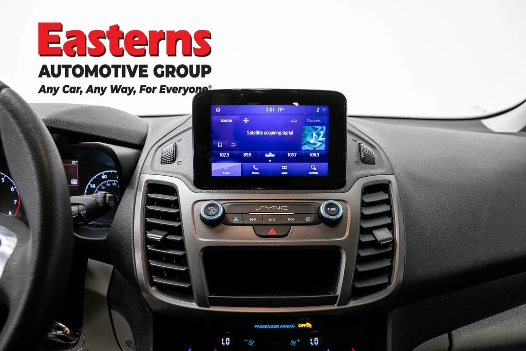 Used 2022 Silver Ford XLT image 11