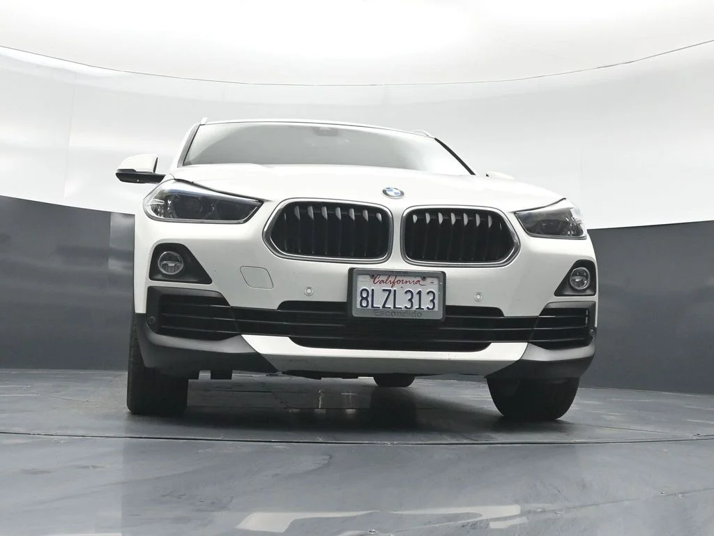 Used 2020 White BMW sDrive28i image 49