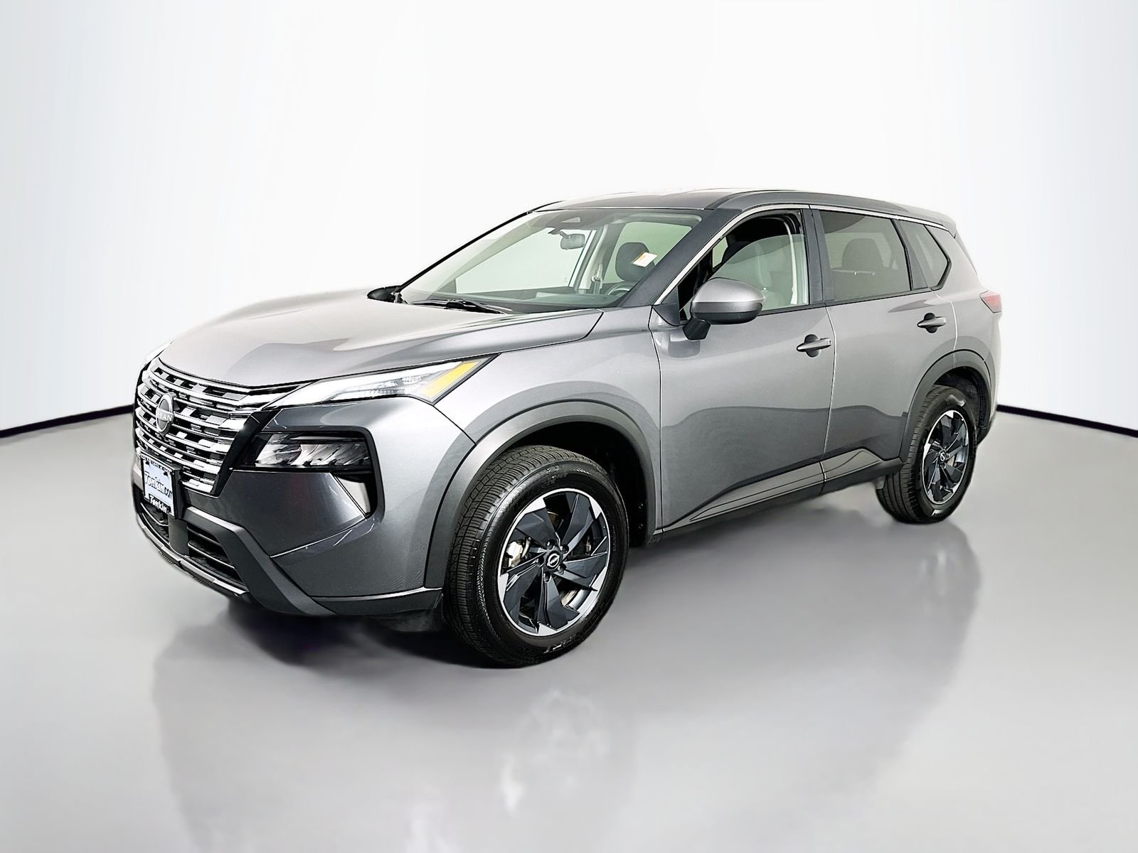 Used 2024 Gun Metallic Nissan SV image 4