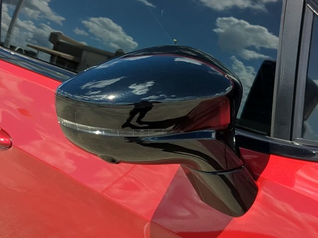 2026 Chrysler Pacifica Limited - Photo 12