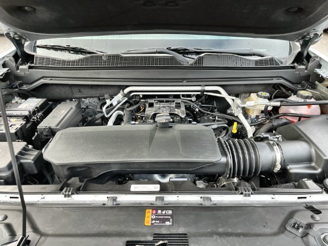 2026 Chevrolet Colorado photo 25 of 41