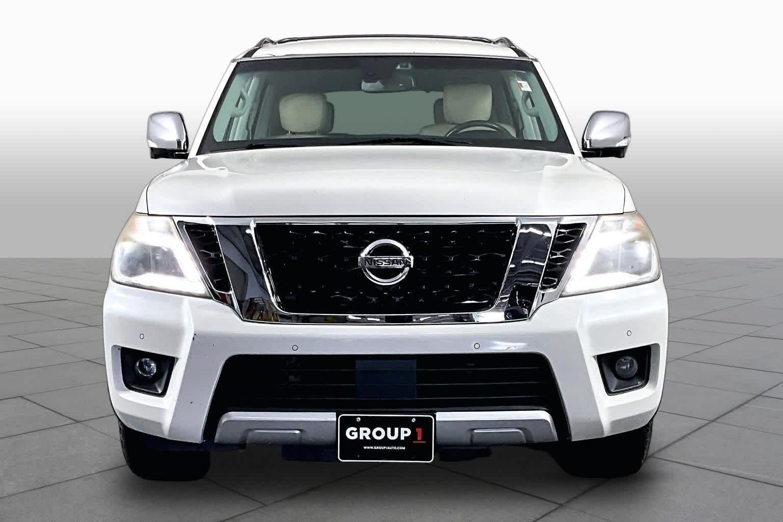 Used 2017 Pearl White Nissan Platinum image 4