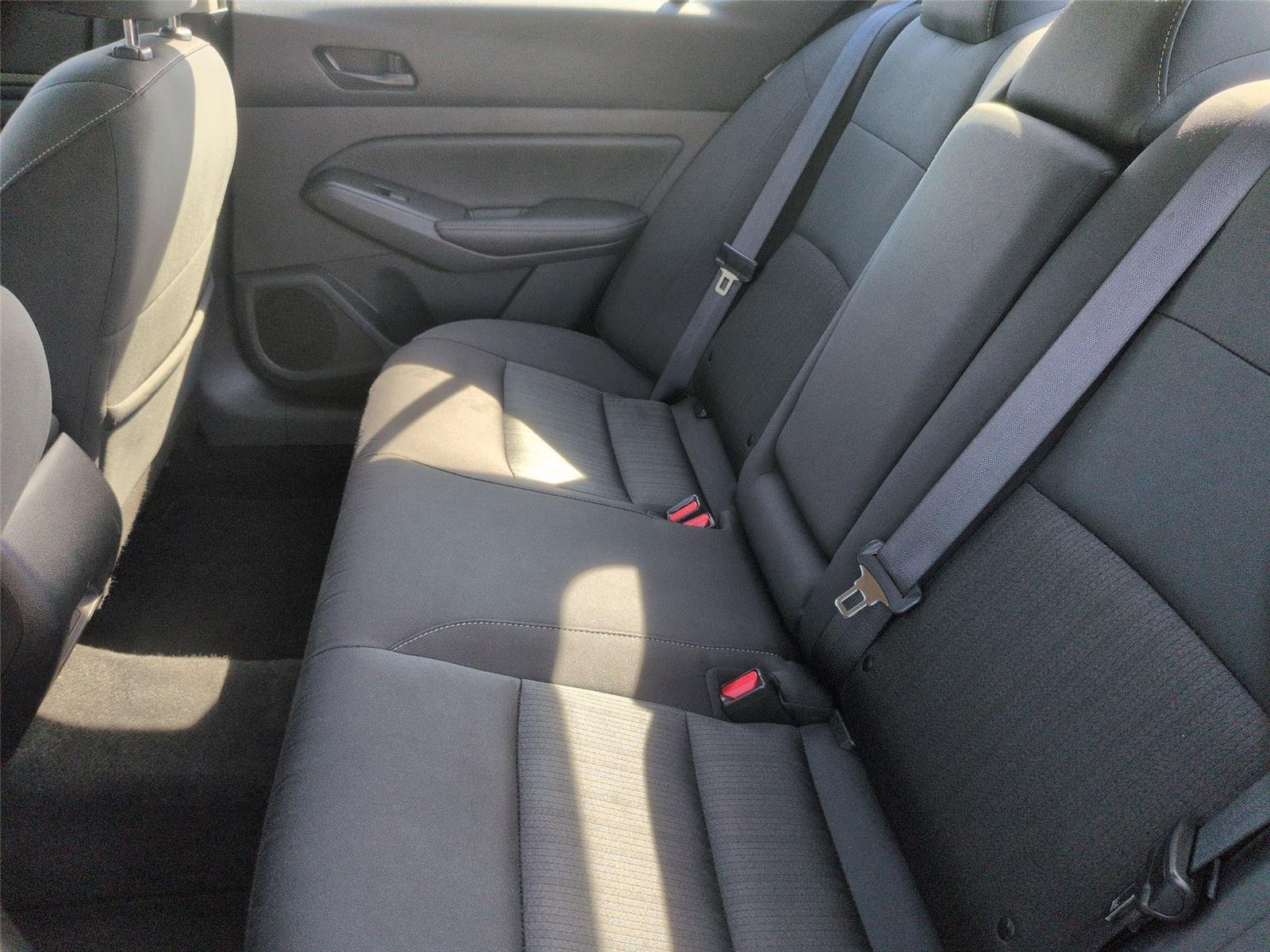 Used 2025  NISSAN SV image 31
