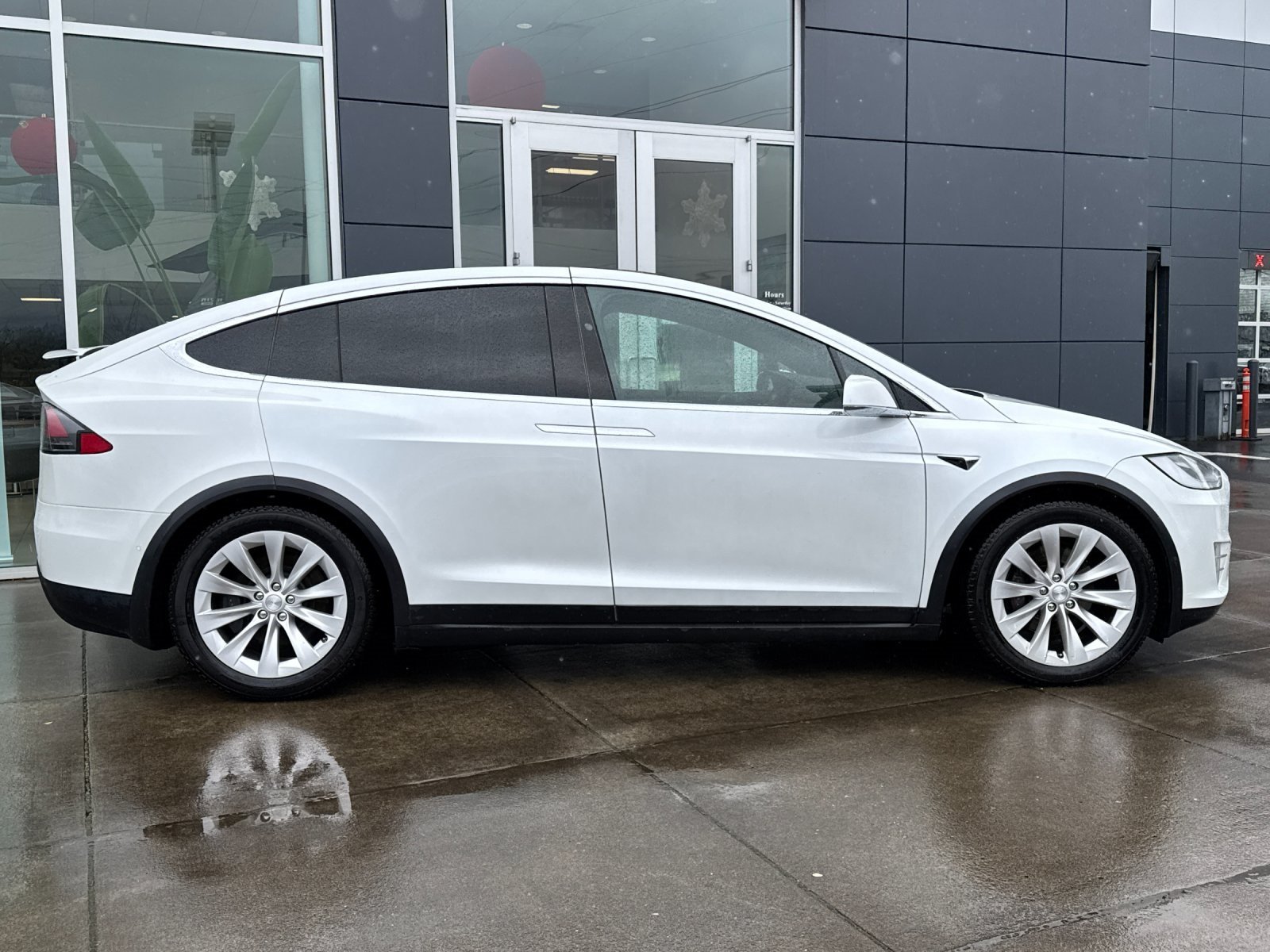 Used 2020 Tesla Model X Long Range with VIN 5YJXCDE29LF261110 for sale in Hillsboro, OR