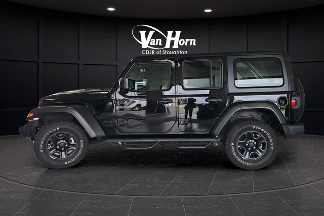 Used 2022 Black Clearcoat Jeep Unlimited Sport image 6