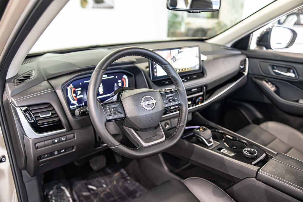 Used 2025 Black Nissan SL image 20