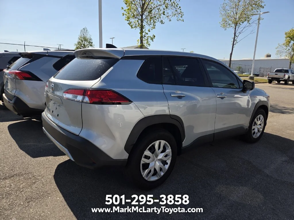 Used 2025 Silver Toyota L image 5