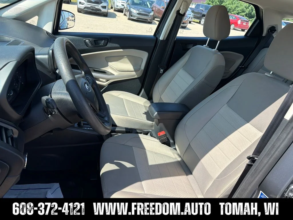 Used 2021  Ford S image 23
