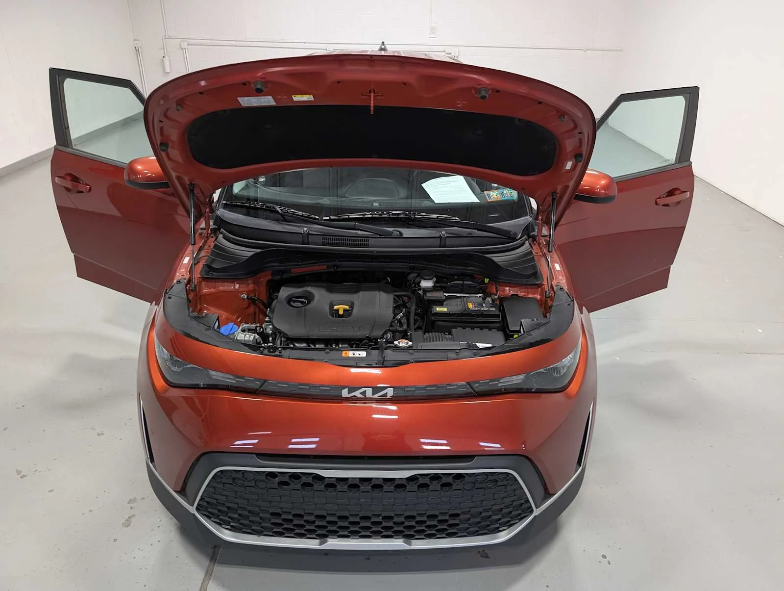 Used 2023 Mars Orange Kia LX image 13