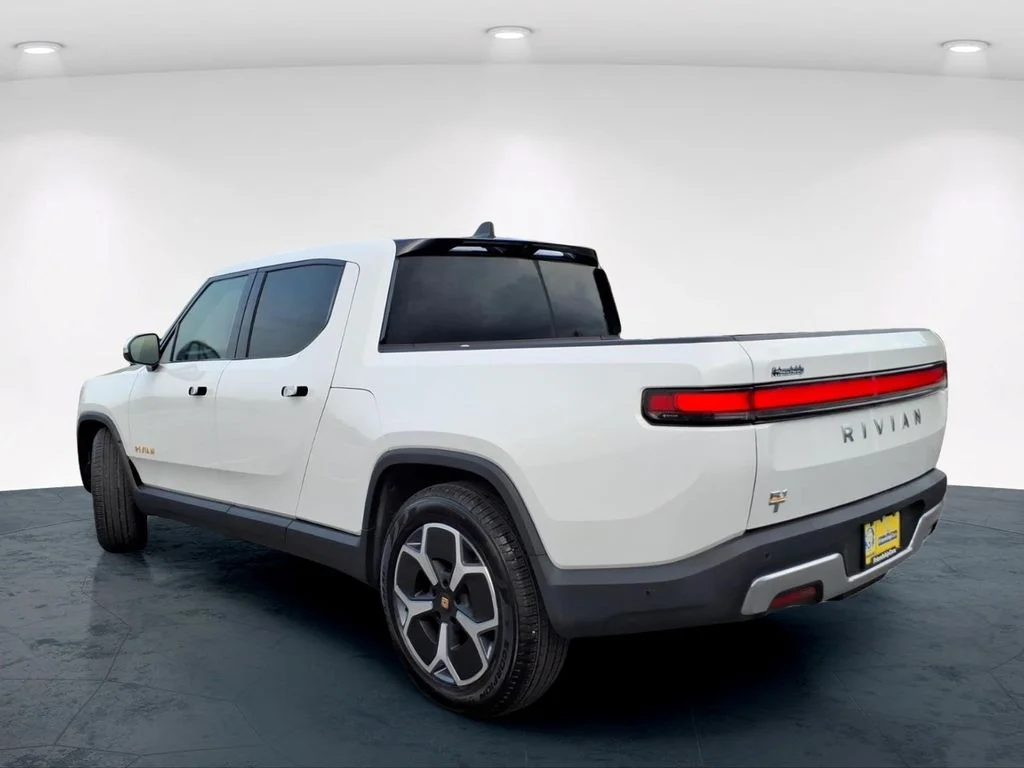 Used 2022 White Rivian Adventure image 9