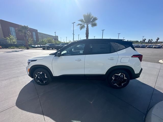 New 2026 Clear White / Black Roof Kia S image 4