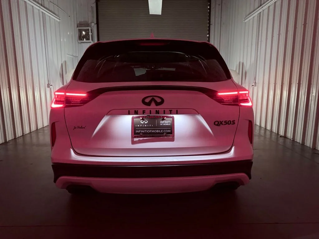 Certified Used 2023 White INFINITI SPORT image 9