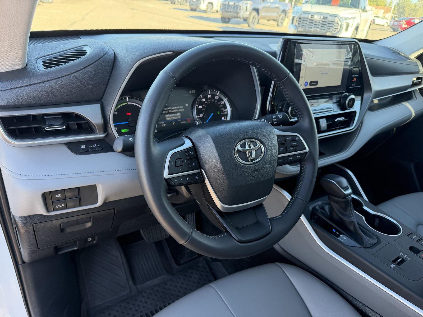Certified Used 2026 Wind Chill Pearl Toyota XLE image 39