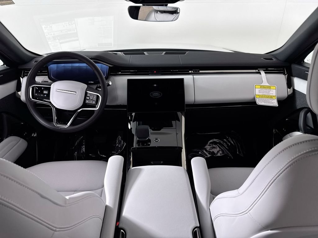 New 2026 Borasco Grey Land Rover SE image 19