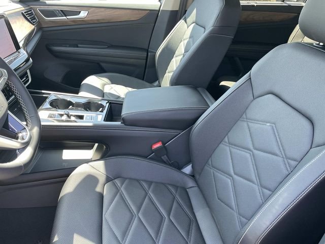 New 2026 Gray Volkswagen 2.0T SE w/Technology image 21