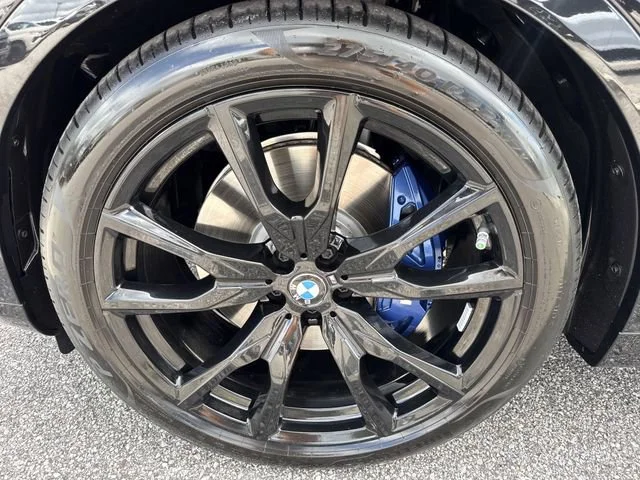 Used 2025 Black Sapphire Me BMW M60i image 62