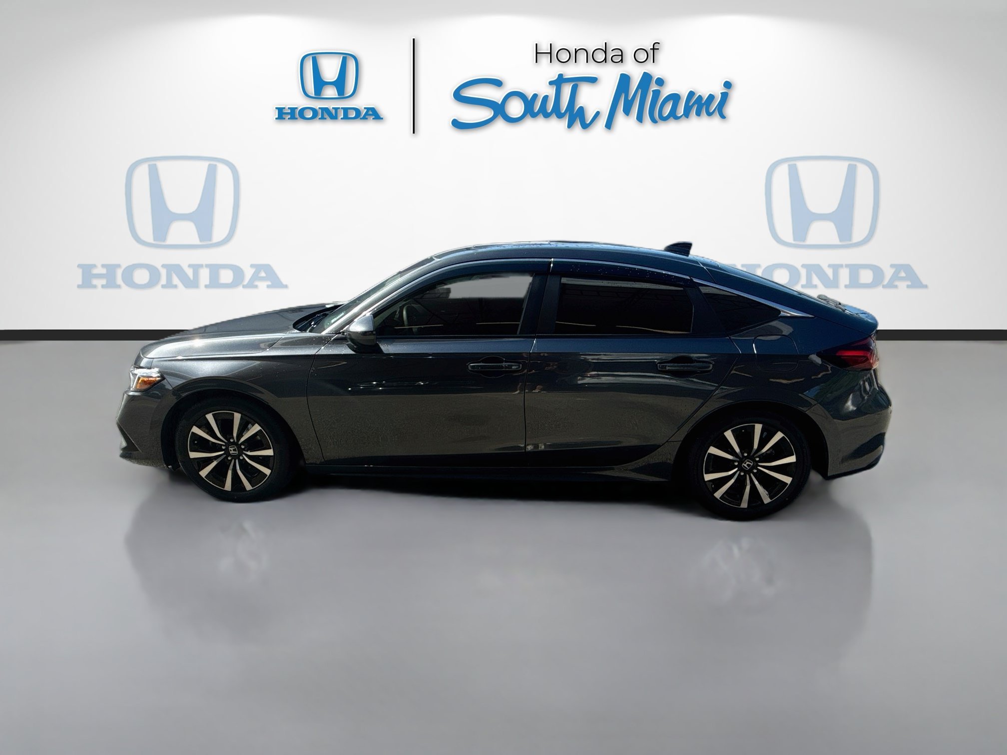 Used 2024 Meteorite Gray Metallic Honda EX-L image 4