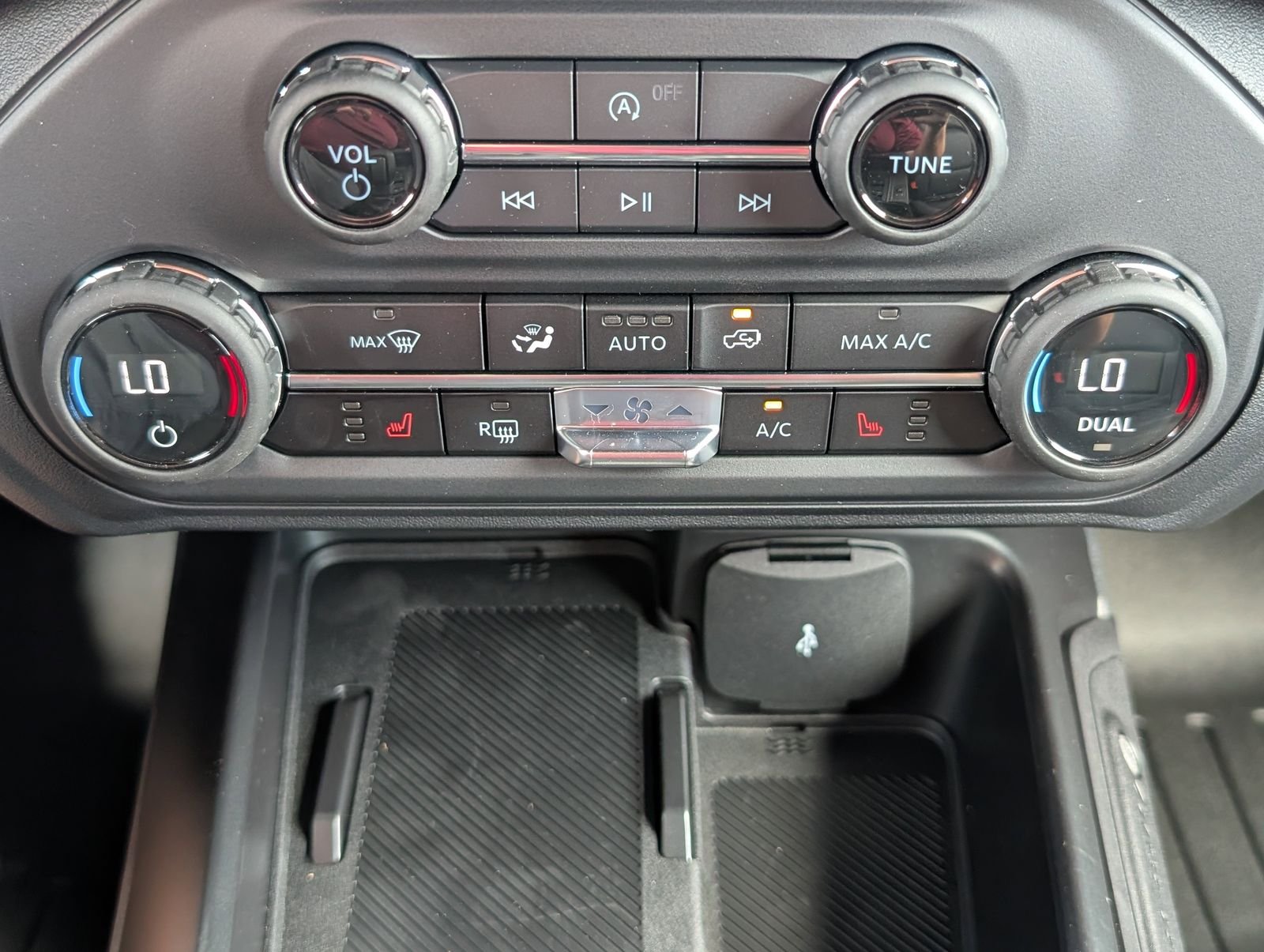 New 2026 Avalanche Gray Ford Big Bend image 19