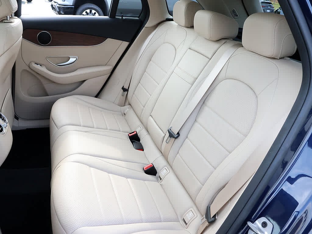Used 2022 Lunar Blue Metallic Mercedes-Benz GLC 300 image 11