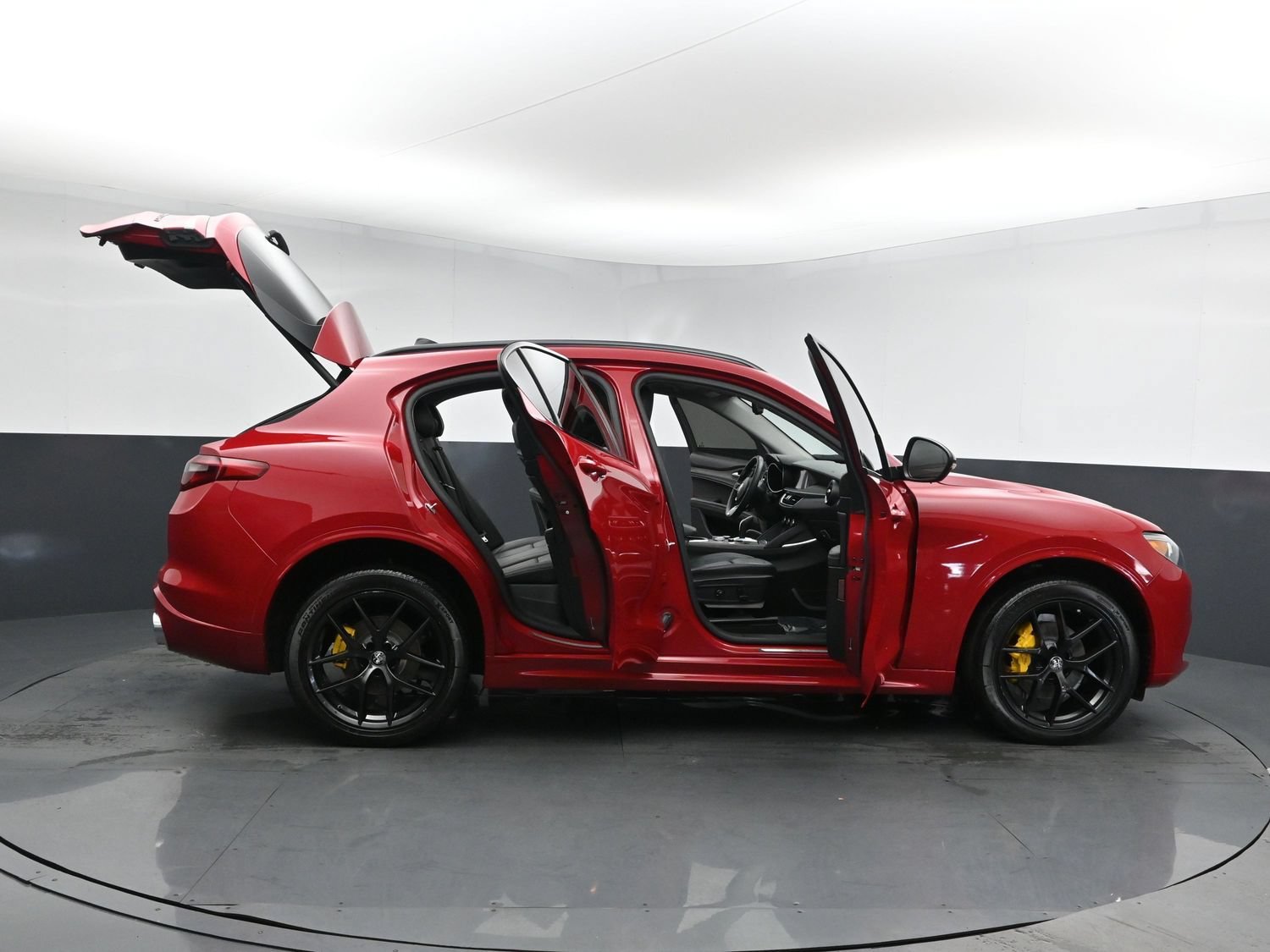 Used 2021 Alfa Rosso Alfa Romeo Ti image 26