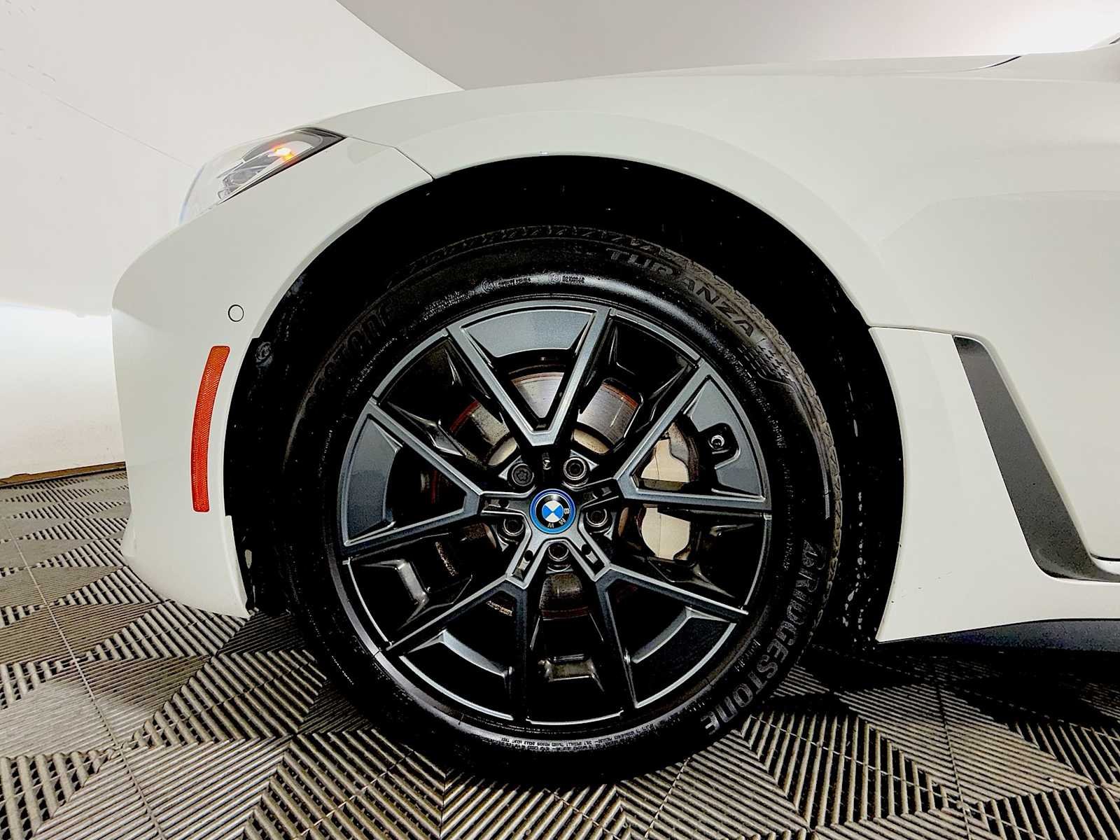 Used 2023 Alpine White BMW eDrive35 image 8
