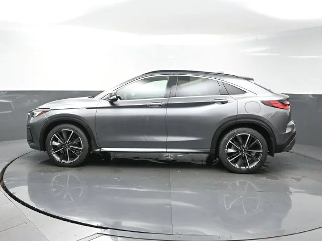 Used 2023 Gray INFINITI LUXE image 4