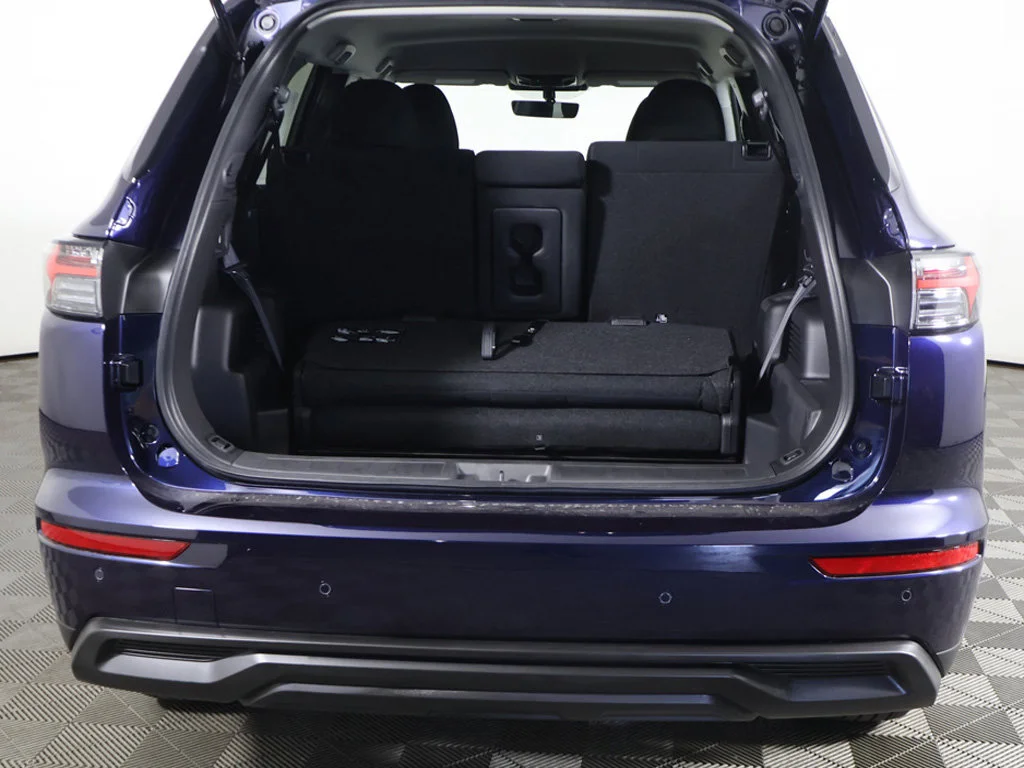 New 2026 Blue Mitsubishi ES image 17