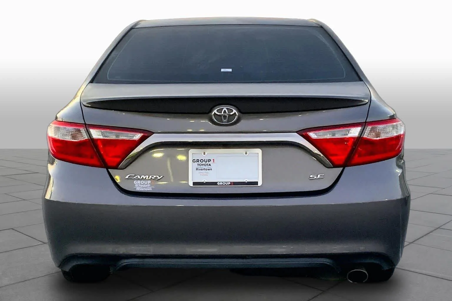 Used 2017 Predawn Gray Mica Toyota SE image 5