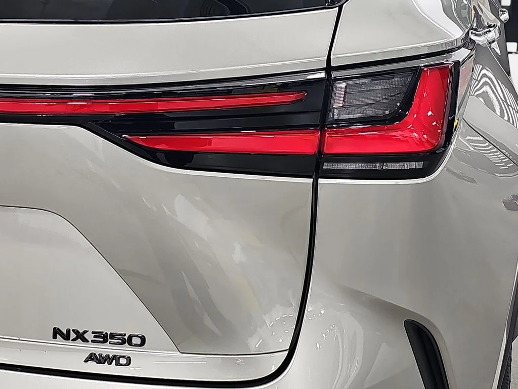 New 2026 Atomic Silver Lexus PREMIUM image 32