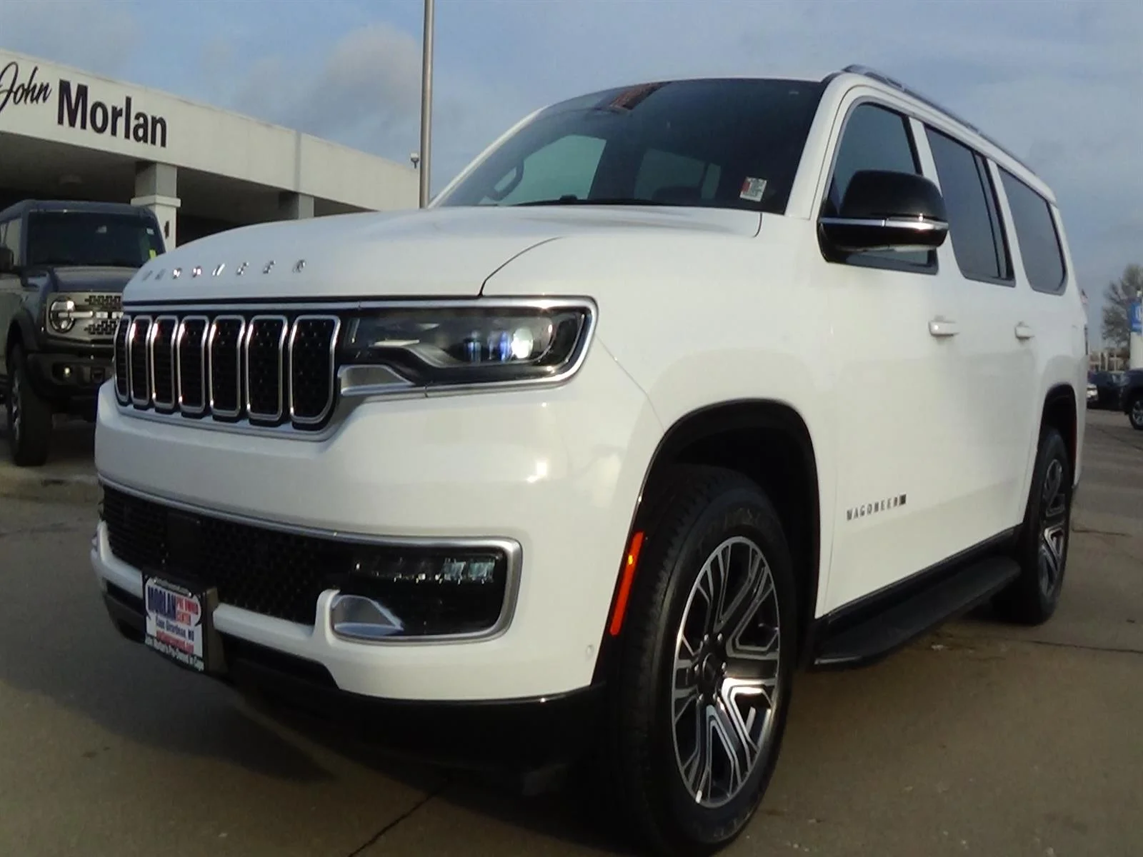 Certified Used 2025 Bright White Clear Coat Jeep Base image 2