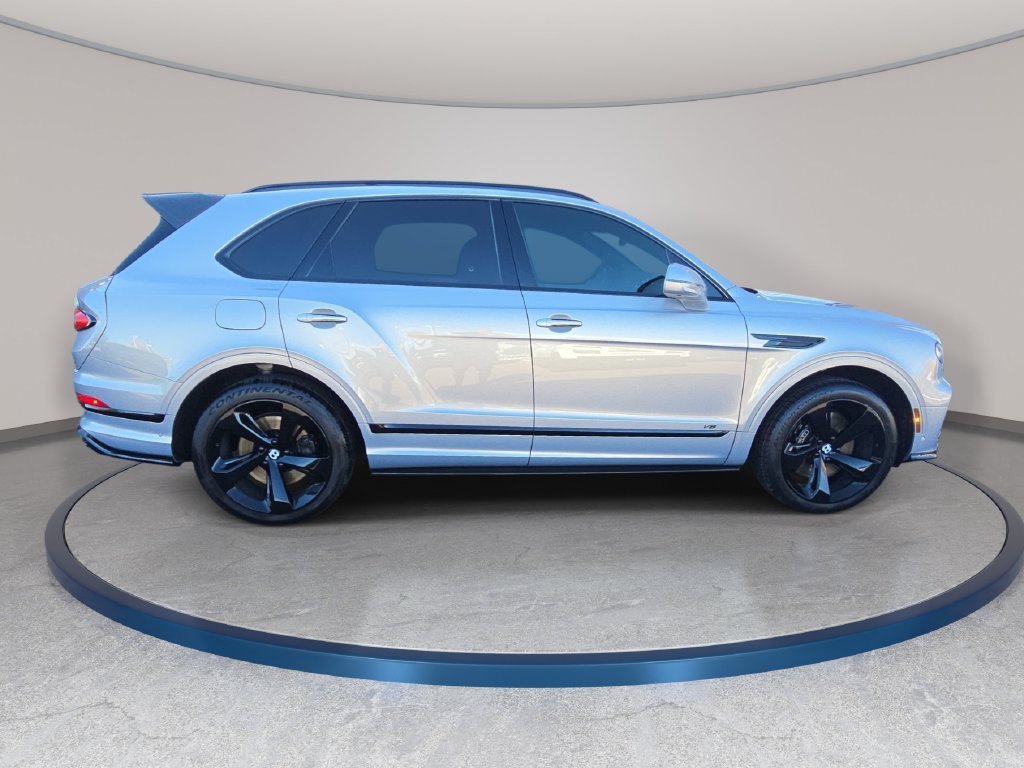 Used 2022 Silver Bentley  image 5