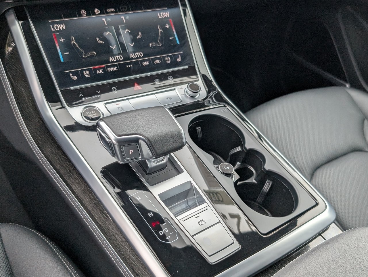 Used 2025 Mythos Black Metallic Audi 55 Premium Plus image 20