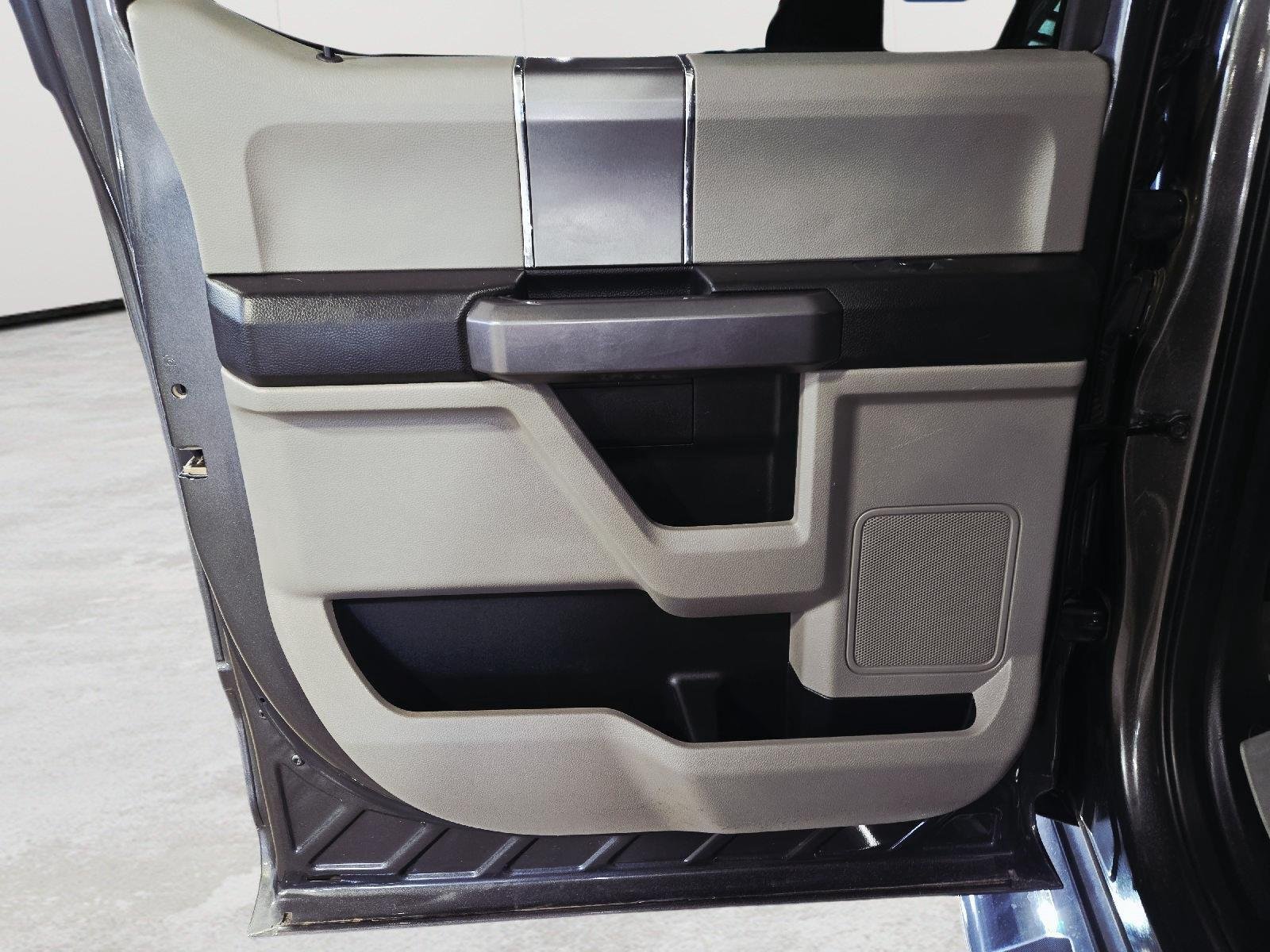 Used 2020 Magnetic Ford XLT image 42