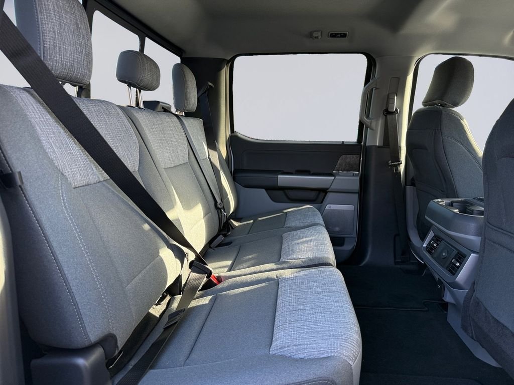 New 2026 Oxford White Ford F-350® XLT image 18