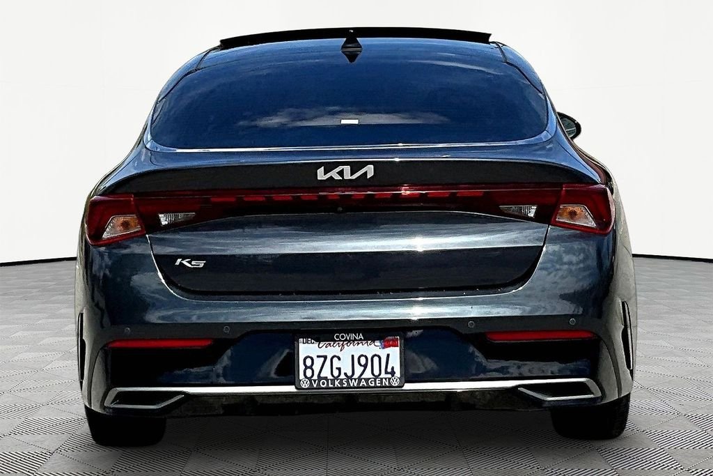 Used 2022 Gray Kia EX image 5