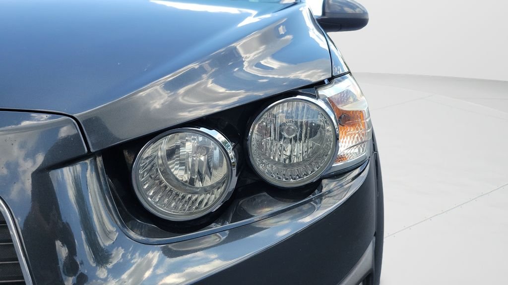 2014 Chevrolet Sonic LT - Photo 23