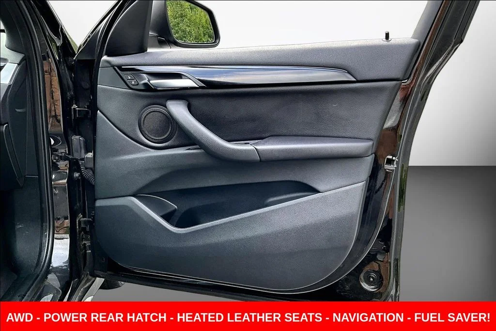 Used 2019 Black BMW xDrive28i image 27