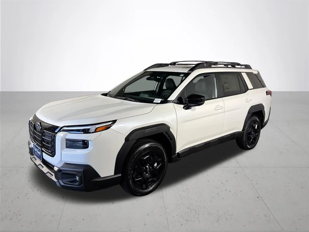 New 2026 CRYSTAL WHITE PEARL Subaru Limited image 2