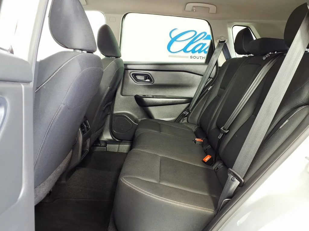 Used 2024 Silver Nissan S image 9